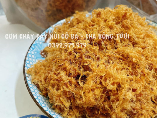 Tổng hợp nguyên liệu và thành phẩm món cơm cháy chà bông mắm hành thơm ngon chuẩn vị Việt